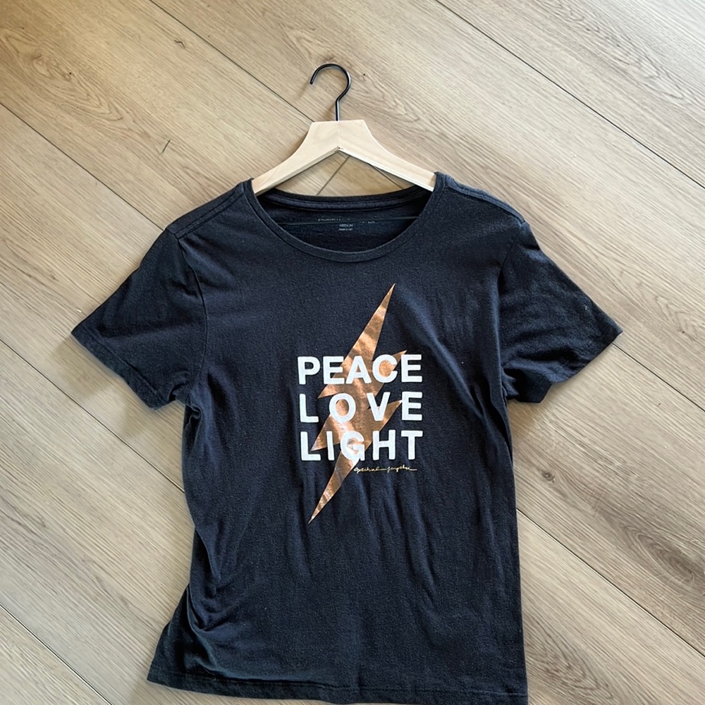 Graphic tee